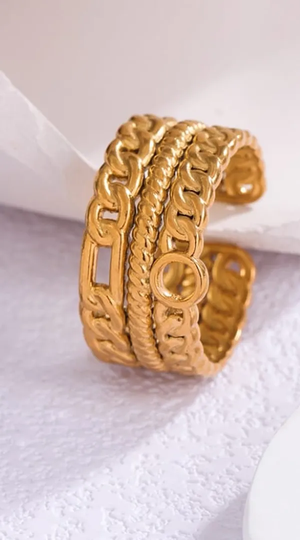 Luxe_Gold_Stacked_Chain_Ring_Set_For_Women
