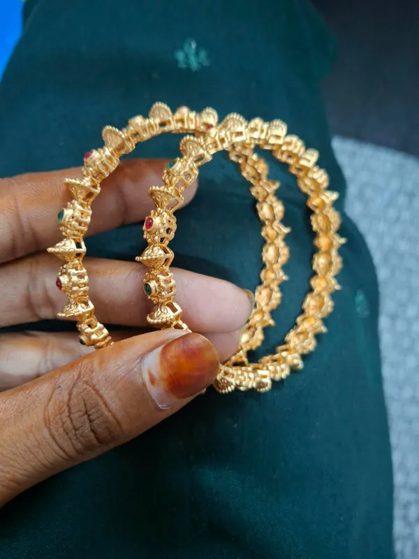 Gold_Tone_Embellished_Bangles_for_Women