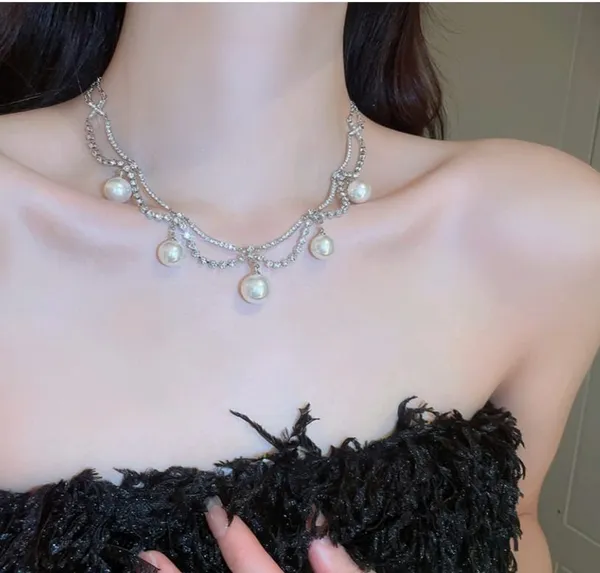 Elegant_Silver_Pearl_Drop_Necklace_With_Crystal_Chain_For_Women