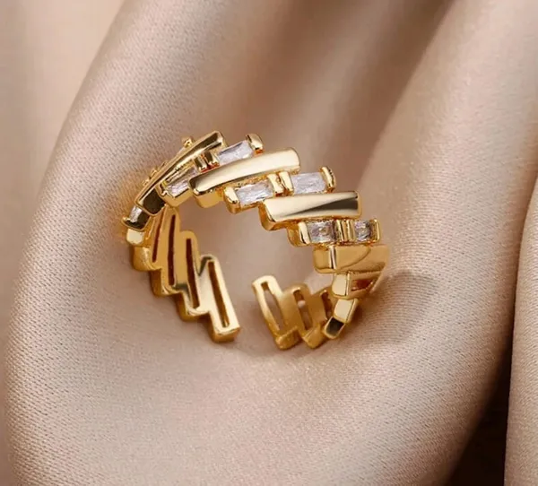 Elegant_Gold_Tone_Heartbeat_Ring_With_Baguette_Crystals_For_Women