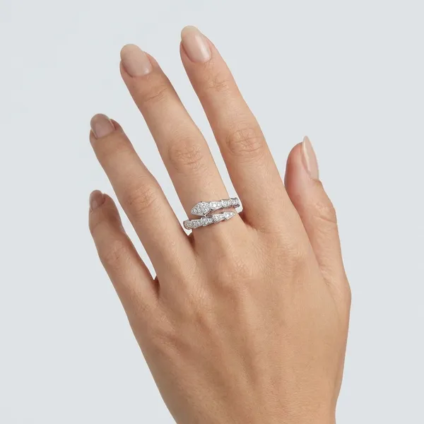 Elegant_Stackable_Diamond_Studded_Ring_Set_For_Women