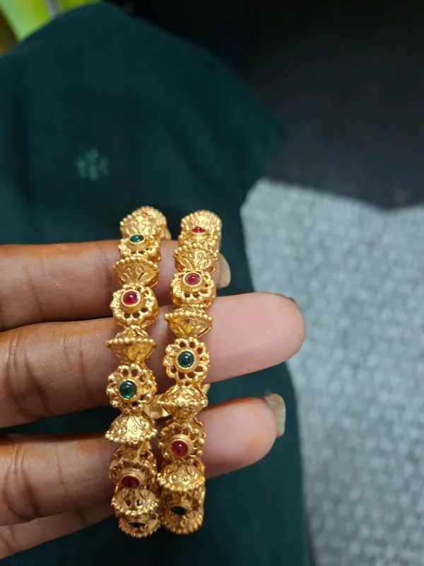 Gold_Tone_Embellished_Bangles_for_Women