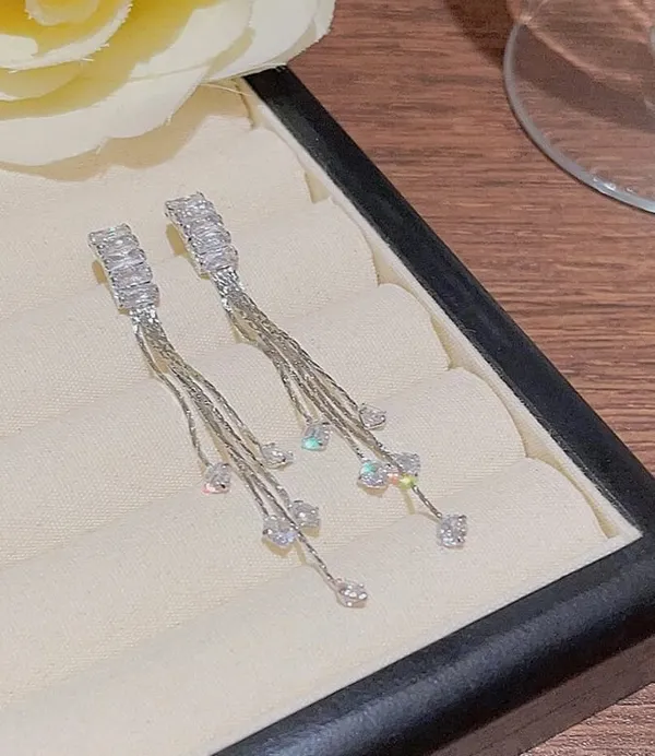 Crystal_Tassel_Drop_Earrings_Elegant_Dangle_Earrings_With_Sparkling_Stones_For_Women