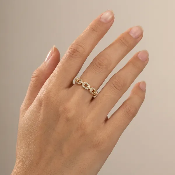 Gold_Toned_Chain_Link_Ring_With_Crystal_Embellishments_For_Women