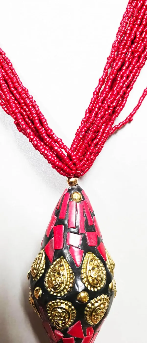 NOH_Ethnic_Red_Rhombus_Bead_Necklace,_Handmade_Traditional_Fashion_Jewellery_with_Decorative_Pendant,_Artificial_Beaded_Design