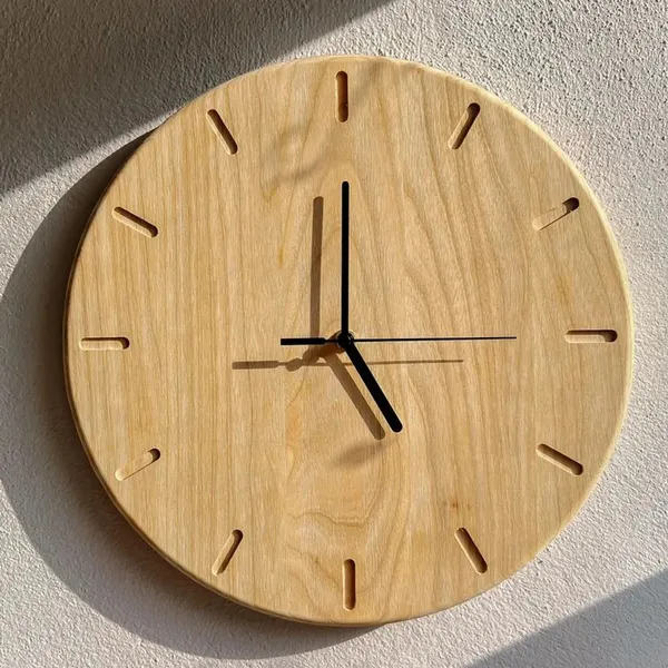 Wooden_Finish_Wood_Premium_Clock_For_Bedroom_And_Office