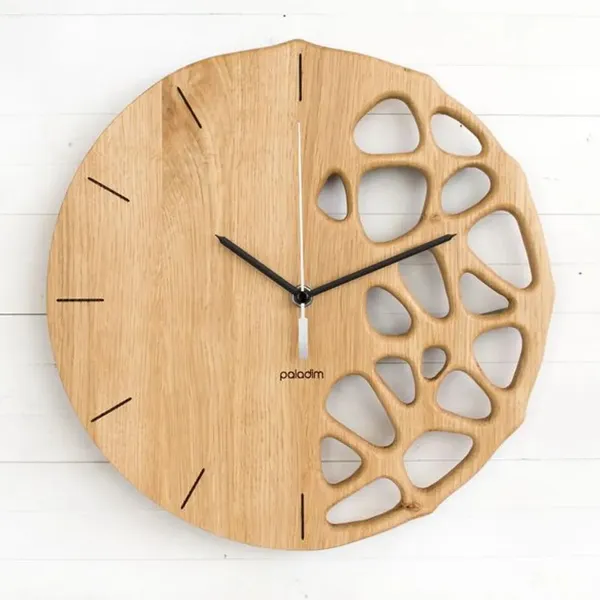 Light_Oak_Wood_Premium_Clock_For_Pet_Lovers,_Kids_Room_And_Living_Room