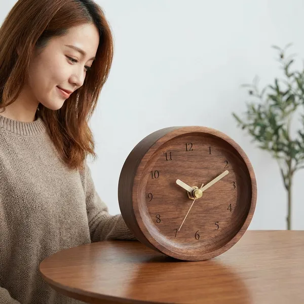 Brown_Wood_Premium_Clock_For_Study_Table