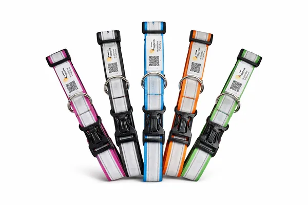 Multicolor_Reflective_Collar_With_Qr_Feature_Paw_Elite_Version_(25_Inch)