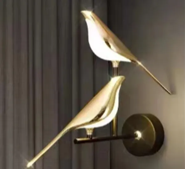 Gold_Metal,_Glass_Wall_Lamp_For_Decorative_Lighting