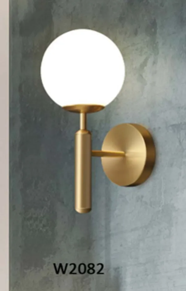 Gold_Brass_And_Glass_Wall_Sconce_For_Living_Room_Walls
