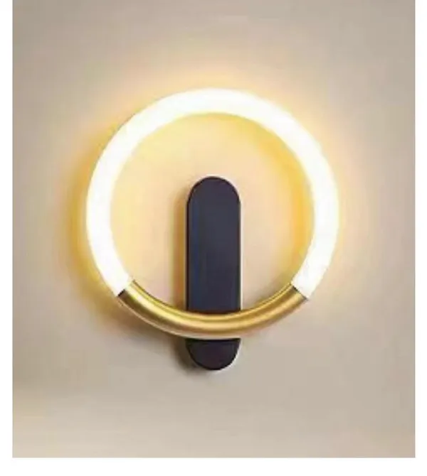 Brass_Metal,_Glass_LED_Wall_Light_For_Living_Room_Decor
