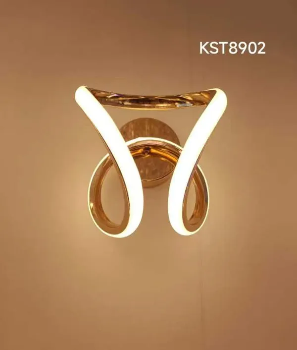 Gold_Brass,_Acrylic_Ceiling_Light_For_Bathroom_Lighting