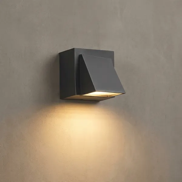 Black_Metal,_Glass_Outdoor_Wall_Light_For_Outdoor_Lighting