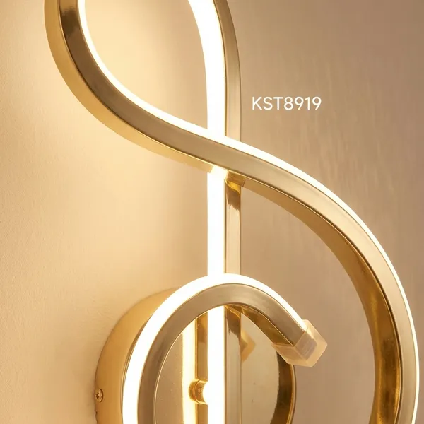 Gold_Metal,_Acrylic_LED_Wall_Light_For_Decorative_Lighting