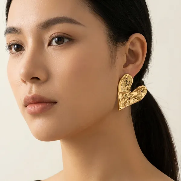 Gold_Alloy_Stud_Earrings_For_Women