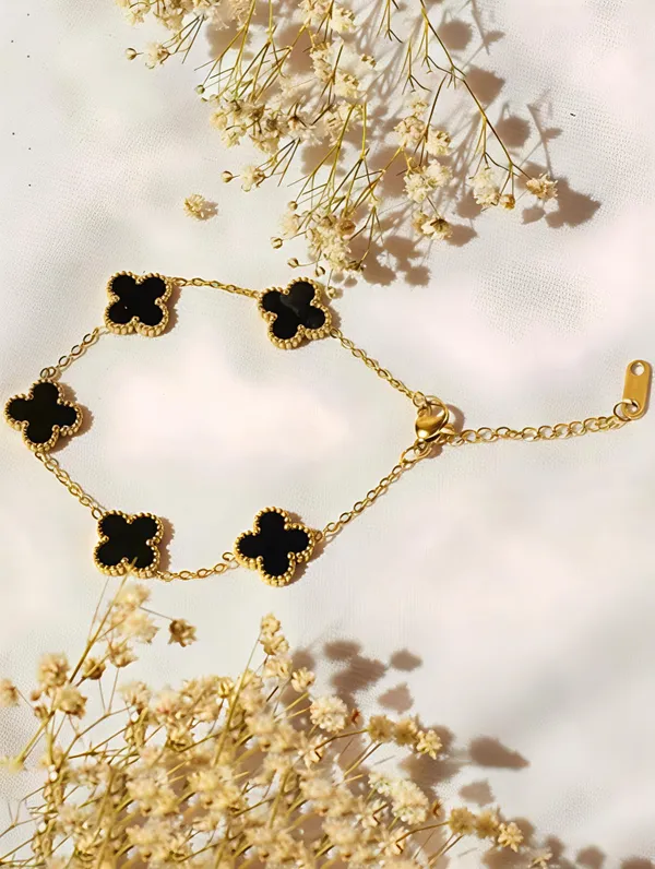 Gold_And_Black_Alloy_And_Onyx_Bracelet_For_Women