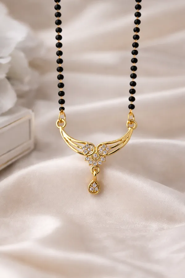 Black_And_Gold_Brass_Mangalsutra_For_Women