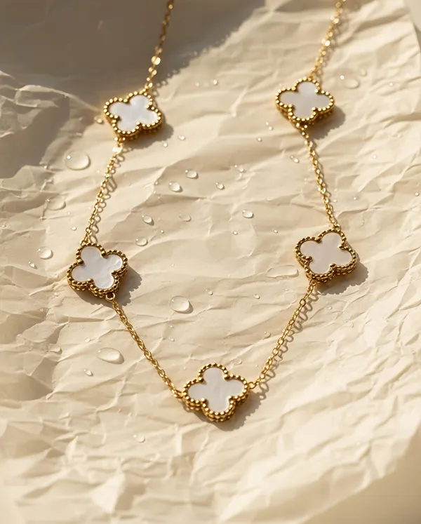 Gold_And_White_Alloy_Necklace_For_Women