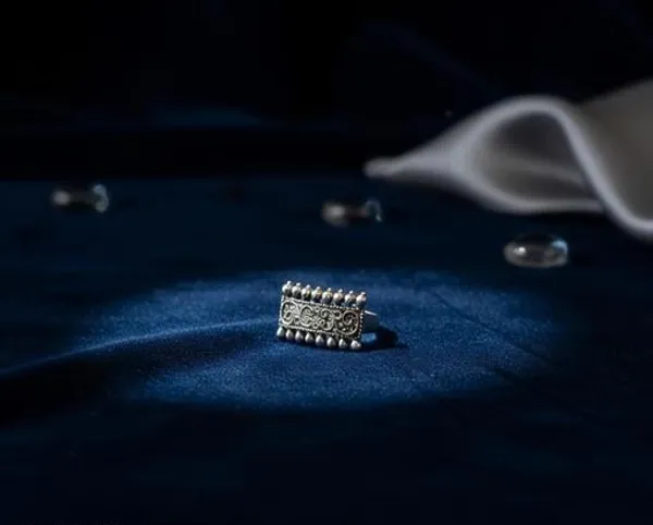 Silver_Oxidized_Alloy_Ring_For_Women