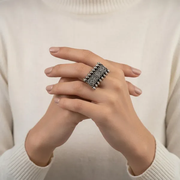 Silver_Oxidized_Alloy_Ring_For_Women