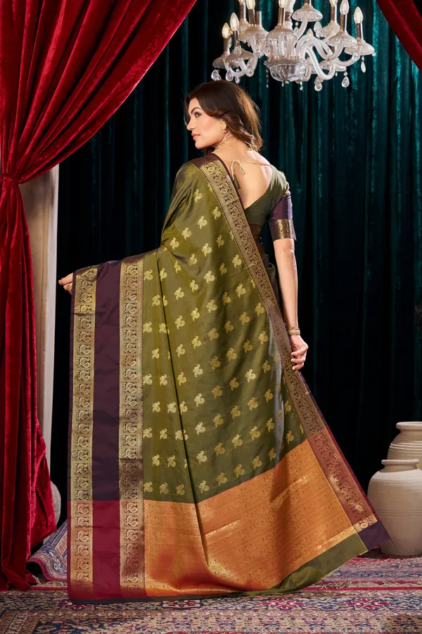 Multicolor_Silk_Saree_With_Traditional_Zari_Gap_Border_(SQ1017)
