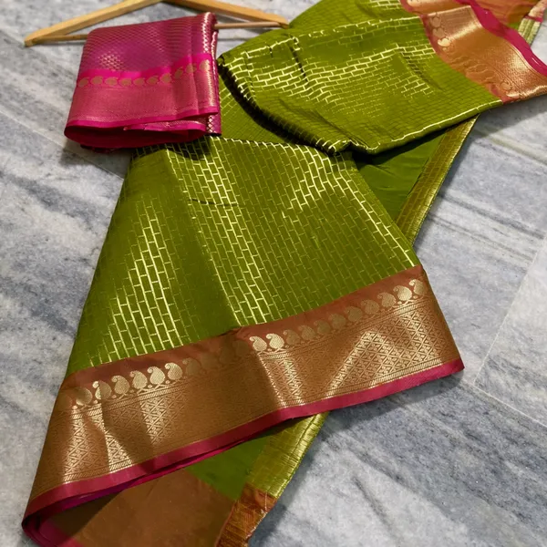 Olive_Green_Banarasi_Soft_Silk_Saree_With_Rani_Pink_Zari_Border_(SQ1009-02)