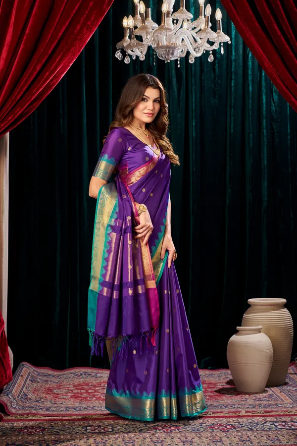 Banarasi_Semi_Silk_Saree_With_Buti_Design_&_Contrast_Zari_Border_-_SQ1028