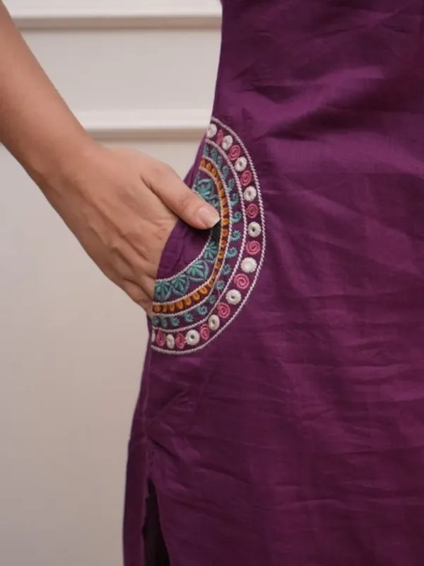 Purple_Embroidered_Ethnic_Cotton_Kurta_Set_With_Dupatta_For_Women