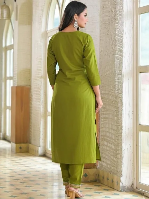 Olive_Green_Embroidered_Kurta_Set_With_Dupatta_For_Women