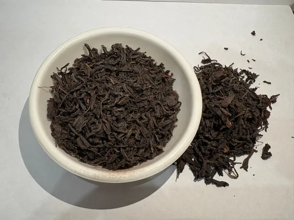 Black_Tea_Leaf_Pure_Camellia_Sinensis_Whole_Tea_Leaves