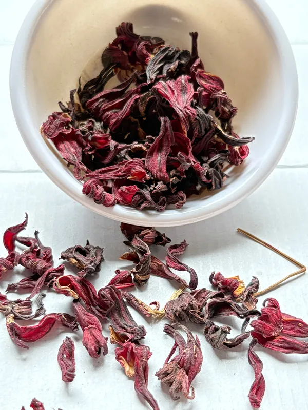 Hibiscus_Tea_Dried_Hibiscus_Sabdariffa_Flower_Petals