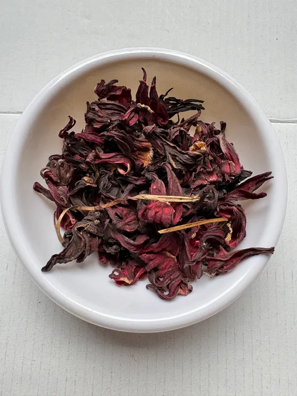Hibiscus_Tea_Dried_Hibiscus_Sabdariffa_Flower_Petals