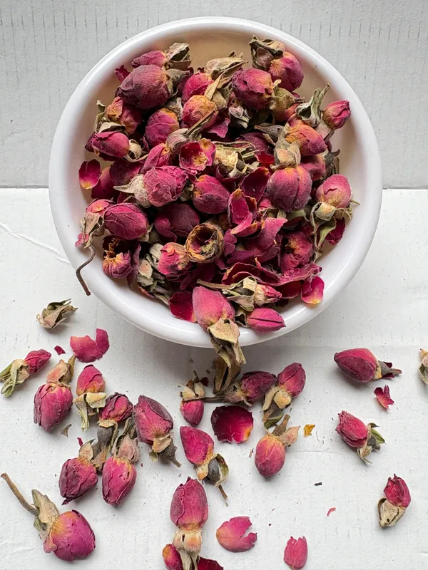 Rose_Flower_Tea_Dried_Rose_Bud_Herbal_Tea