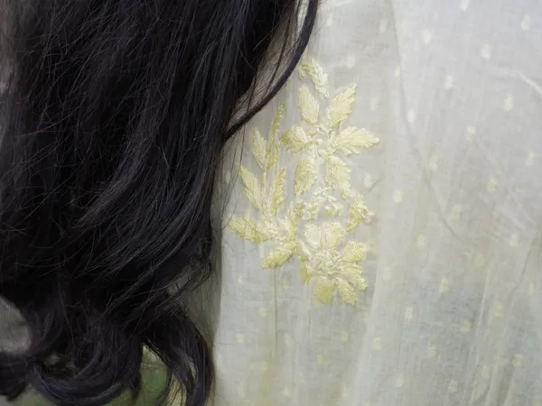 Zard-e-Nazakat_–_Pure_Cotton_Ombre_Kurti