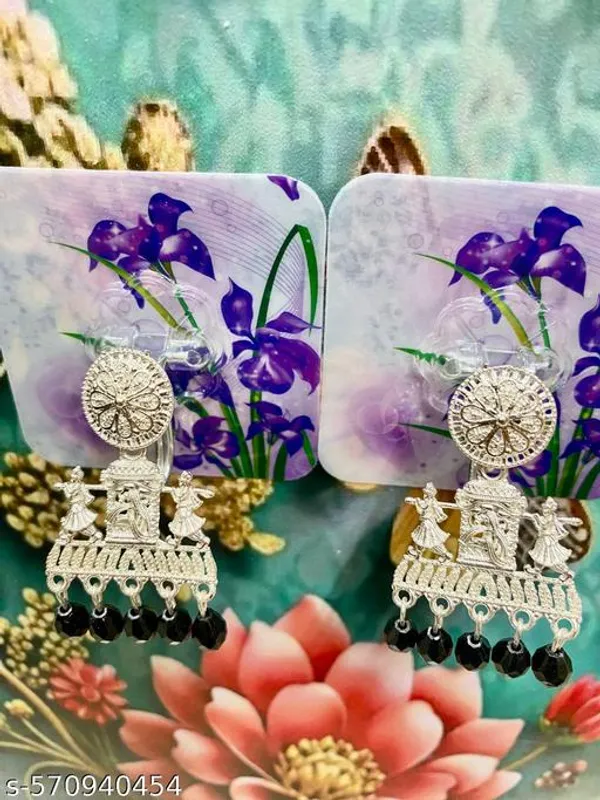 White_And_Black_Alloy_Premium_And_Traditional_Design_Earrings_For_Women
