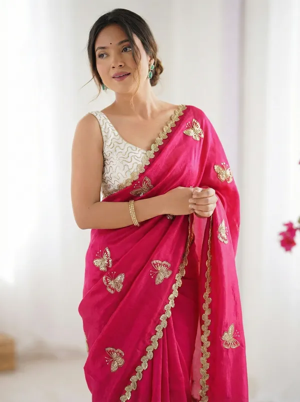 Red_Embroidered_Georgette_Saree_For_Women
