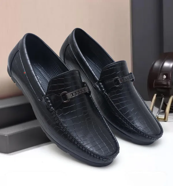 Black_Artificial_Leather_Premium_Casual_Loafers_For_Men