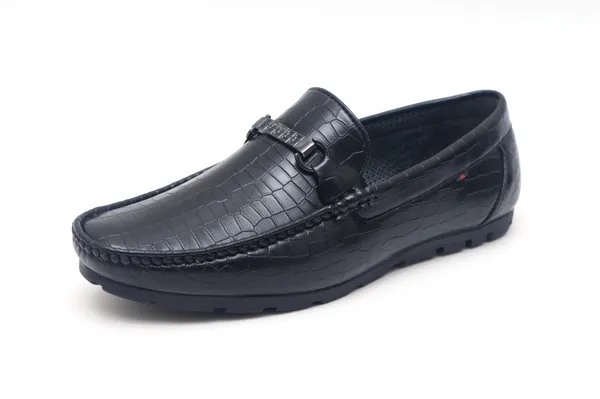 Black_Artificial_Leather_Premium_Casual_Loafers_For_Men