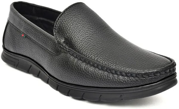 Black_Artificial_Leather_Premium_Casual_Loafers_For_Men