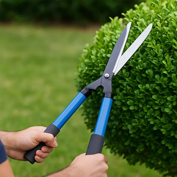 Gardening_Tools_-_Duty_Hedge_Shear_Adjustable_Garden_Scissor_with_Comfort_Grip