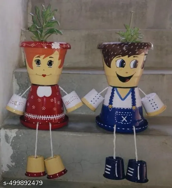 Red_Premium_Girl_And_Boy_Wonderful_Flowers_Pot