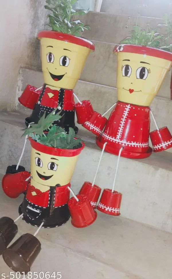 Red_Premium_Small_Family_Planters_Pot