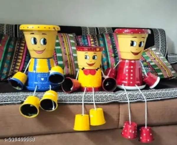 Yellow_Premium_Small_Family_Planters