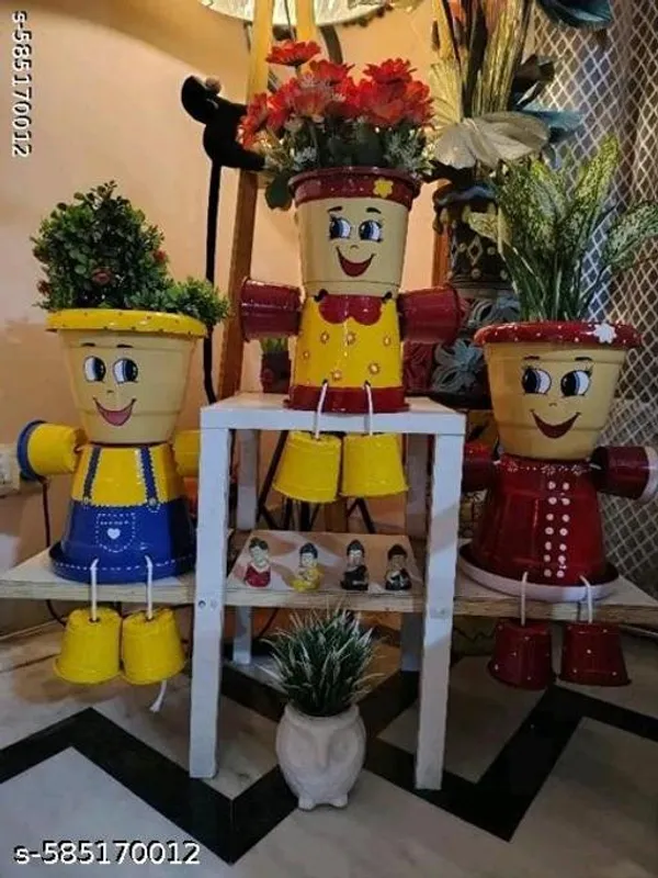 Multicolor_Sharan_Potique_Handcrafted_Smiling_Pot_People_Set_Trio_Decorative_Clay_Planters_For_Home_Garden_Plastic_Pot_Plants_Containers_Pack_Of_3
