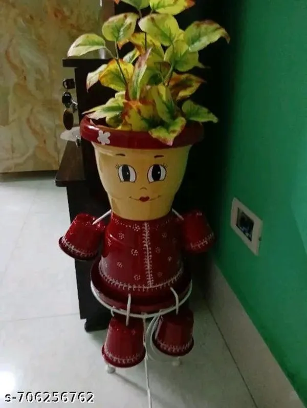 Red_Little_Girl_Flowers_Pot_Handcrafted_Pots