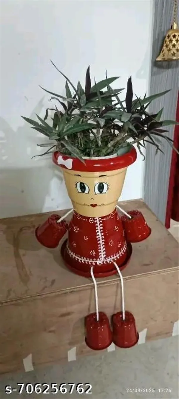 Red_Little_Girl_Flowers_Pot_Handcrafted_Pots