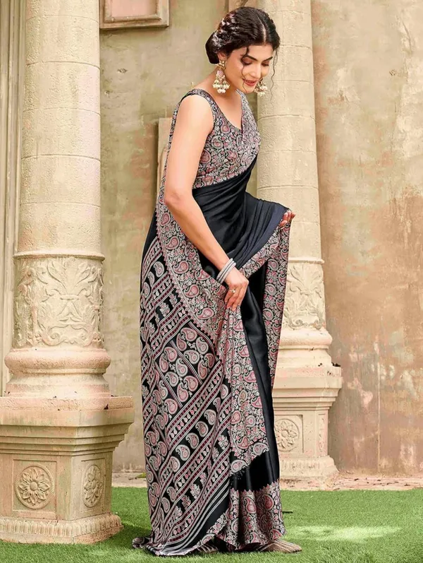 Linen_Black_Linen_Embroidered_Saree_For_Women
