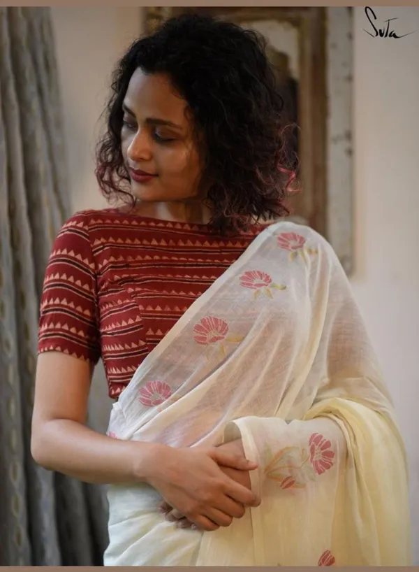 Linen_Off_White_Linen_Floral_Saree_For_Women