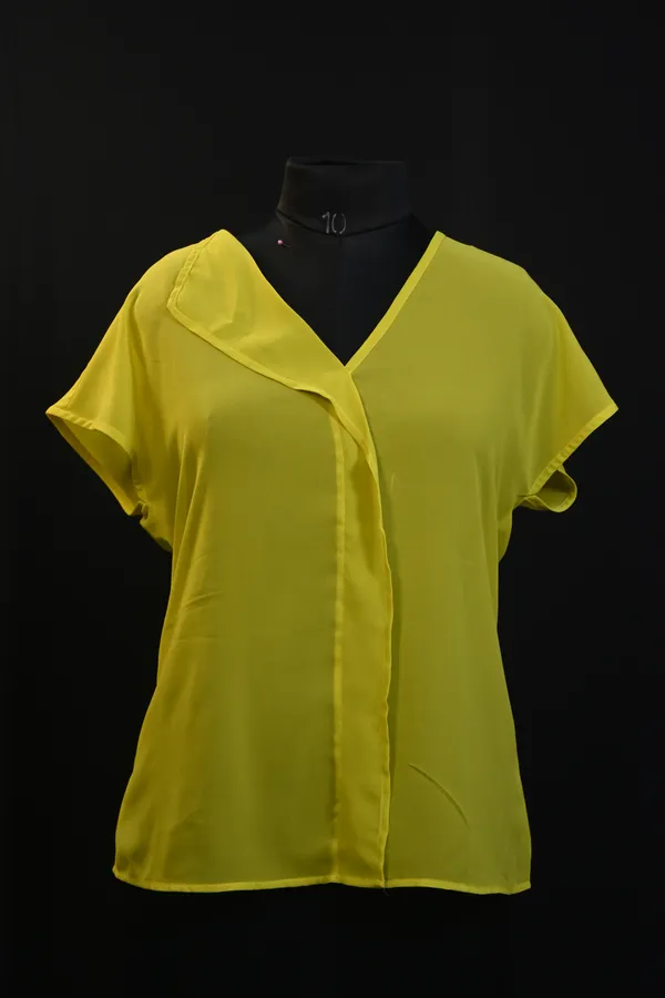 Yellow_Georgette_Stylish_Collartop_For_Women